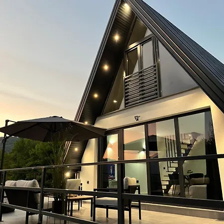 La Casa בית נופש *